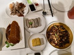 -贝勒爷·酥不腻烤鸭