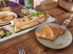 -Le Banneton Café French Bakery