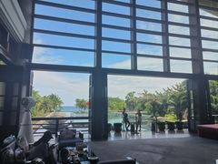 -亚龙湾喜来登·美景台大堂吧