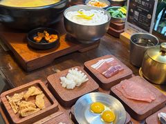 -银米·云南传统过桥米线(双廊黑金冠店)