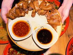 -先启半步颠小酒馆(白麓里店)