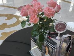 -雅悦齿科(顾村公园店)