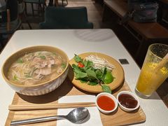 越式牛肉河粉-BAKER&SPICE(安福路店)