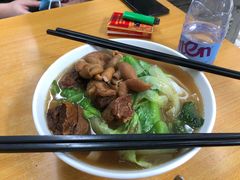 牛腩猪肠河粉-珍珍小食店(西华路店)