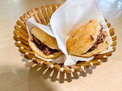 -闫家驴肉老店(华电一校店)