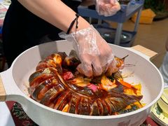 -刘姐啤酒鱼民族演艺餐厅(西街总店)