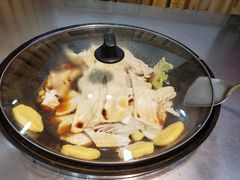 -屯老二农家铁锅炖·行业领军者(梅江店)