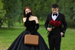-喜爱高定婚纱摄影