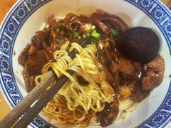 -沪西老弄堂面馆(定西路店)