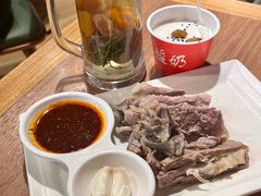 手抓羊肉半斤-贯贯吉·清真餐厅(浙江中路店)