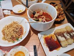 -诚铭记·虾仁汤包·成都小吃(融创店)
