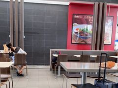 用餐区-麦当劳(深圳北站高铁店)