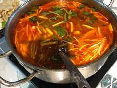 酸汤牛肉火锅-泉味道贵州厨房(三里河店)