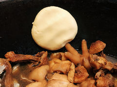 -山妹子铁锅炖