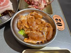 -围炉肉舍•炭烤活鳗•丹东海鲜烤肉(步行街店)
