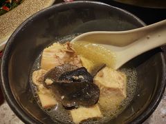 黑松露蒸走地鸡-半山腰·云南菜(侨福芳草地店)