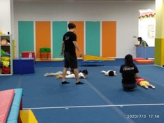 -蜩动儿童运动成长馆(恒生万鹂广场店)