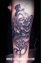 微信号15921903323-TATTOO FAMILY刺青纹身工作室