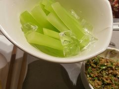 -海底捞火锅(高新万达店)