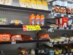 -全家便利店(漕溪北路七店)