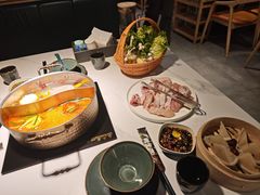 -椰子湾·海南火锅·糟粕醋·椰子鸡(正大广场店)