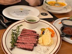 -Mark&Mars Restaurant