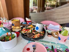 -水桶王国主题餐厅·聚会·生日派对·亲子活动·家庭套餐(亚龙湾希尔顿店)