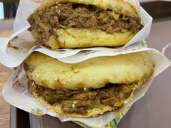 牛肉烧饼（多肉）-穆得·老周家牛肉烧饼(普利街店)
