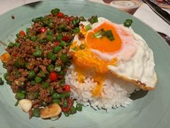 泰式猪肉打抛饭-半秋山西餐厅(巴南万达广场店)