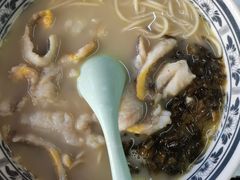 -明呈黄鱼面馆(斜土路店)