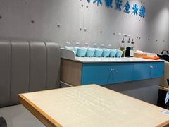 -灵芝妹子海鲜米线(劳动公园店)