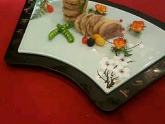 -大鸭梨烤鸭店(金顶街店)