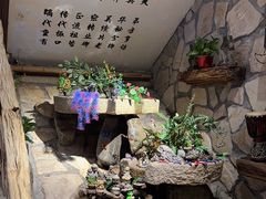 -老牌坊云南鱼豆花火锅(爱建店)