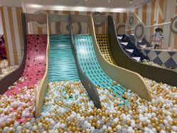 -奈尔宝家庭中心·亲子餐厅(宝安店)