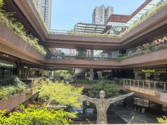 -瑞虹新天地月亮湾