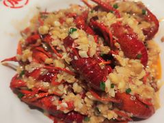 -肥肥虾庄·金牌油焖大虾(汉口城市广场店)