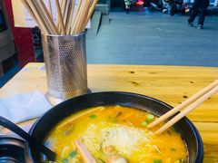 -渝和喵叔米线(南坪万达店)