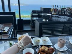 -瑰丽酒店·海吧·天际下午茶·现场DJ·天台酒吧