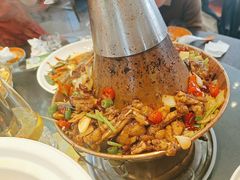 -川流不息·地道川菜·小龙虾(松东路店)