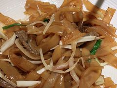 炒牛河-尚一汤 广东炖汤(金桥国际店)
