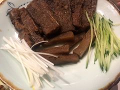 娄府酥骨带鱼-娄三少春饼·烤鸭(合生汇购物中心店)