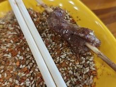 -哈尔滨小酒馆·鲜肉现穿自助烧烤(康新花园店)
