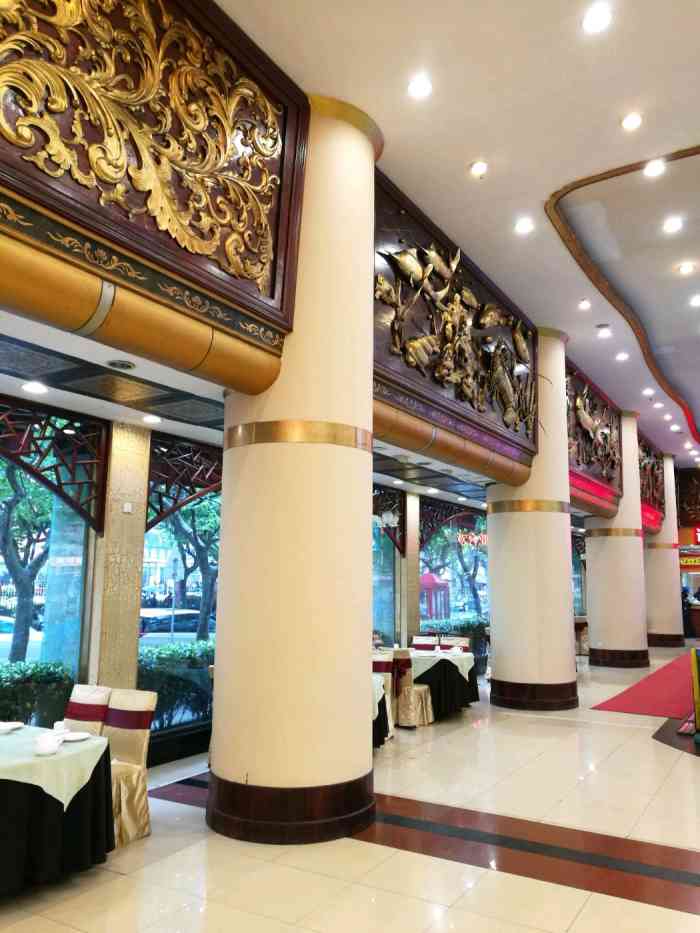 上海东骏海鲜酒家-"海鲜很棒,楼下点菜还是采用老式的方法.感.