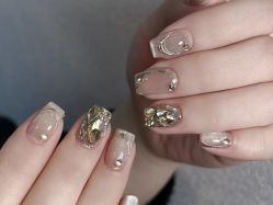 -安吉拉·纤纤玉指美甲美睫创意中心