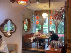 -万重锦·人文川菜馆(骡马市店)