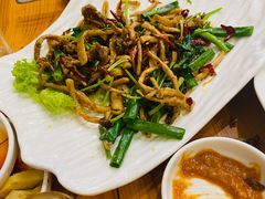 -长寿参鸡汤(朝韩风情街店)