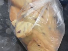 -昆明冠生园·蛋糕·面包(朗悦湾店)