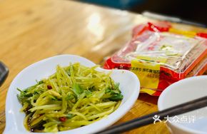 Crispy and Tasty Cucumber Salad
