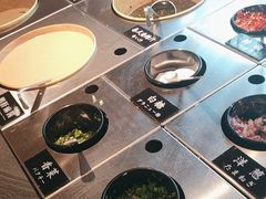 -牛YO寿喜烧·铁板烧和牛火锅自助(市府恒隆店)