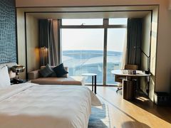 -深圳国际会展中心希尔顿酒店(前海华发冰雪世界店)